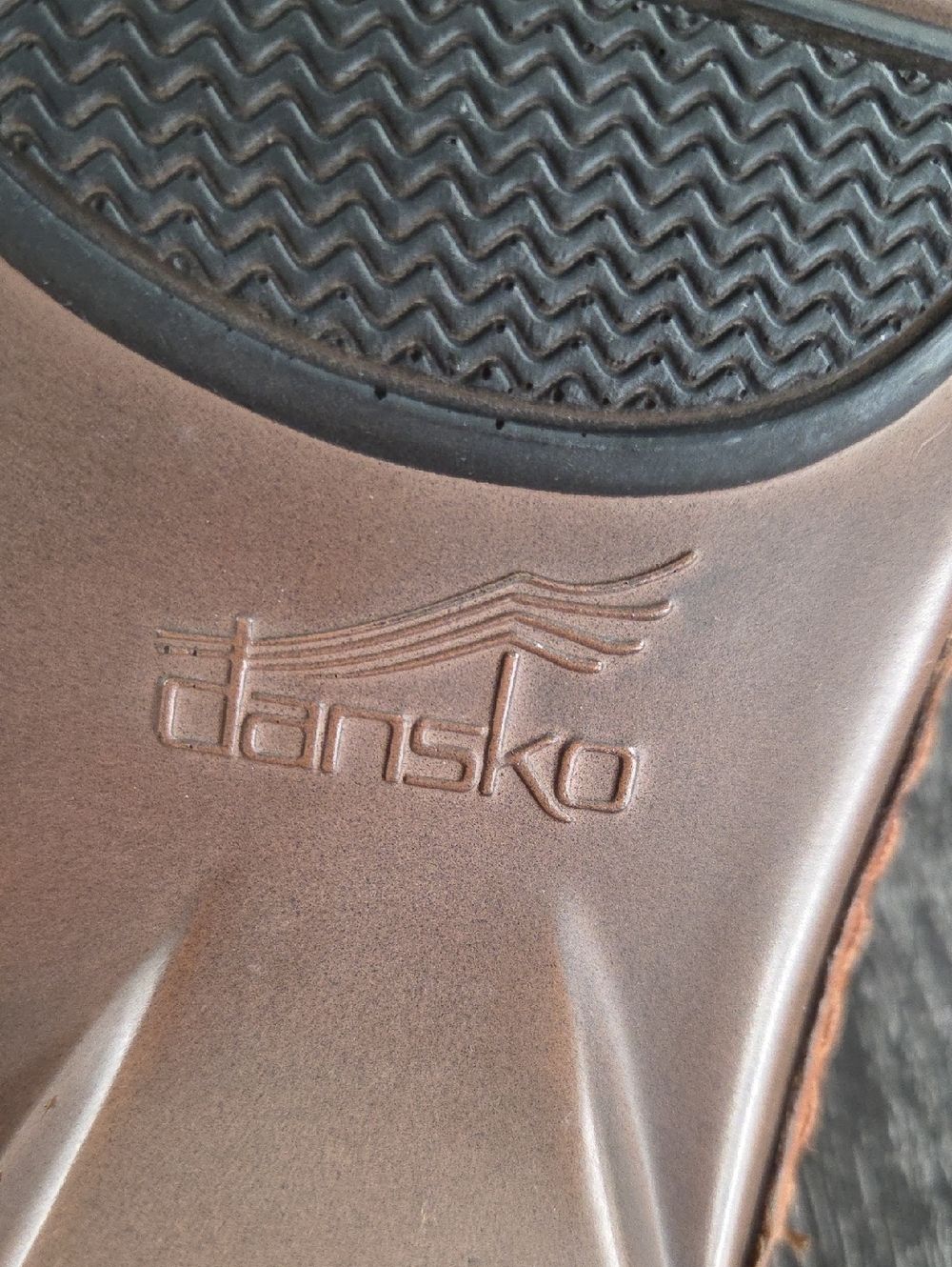 Dansko Shyanne Brown Leather Slip-On Clogs with Laser-Cut Floral Band Size 41 - Picture 10 of 16